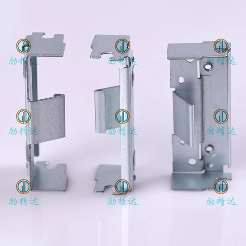 Những rủi ro lỗi trường tiềm ẩn nào xảy ra với các thành phần khung bản lề của thiết bị đầu cuối POS được xác thực kém?